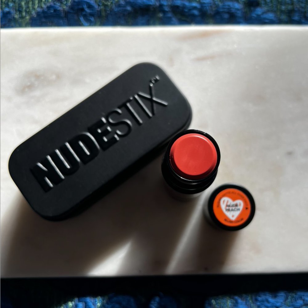 NUDE PEACH - NUDESTIX NUDIES Matte Blush Stick - Picture 2 of 6